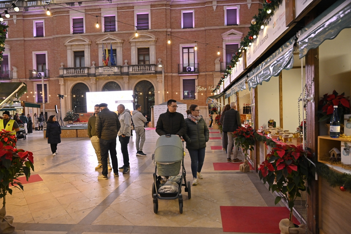La VI Feria de Navidad de Castelló Ruta de Sabor reúne los sabores más auténticos de la provincia