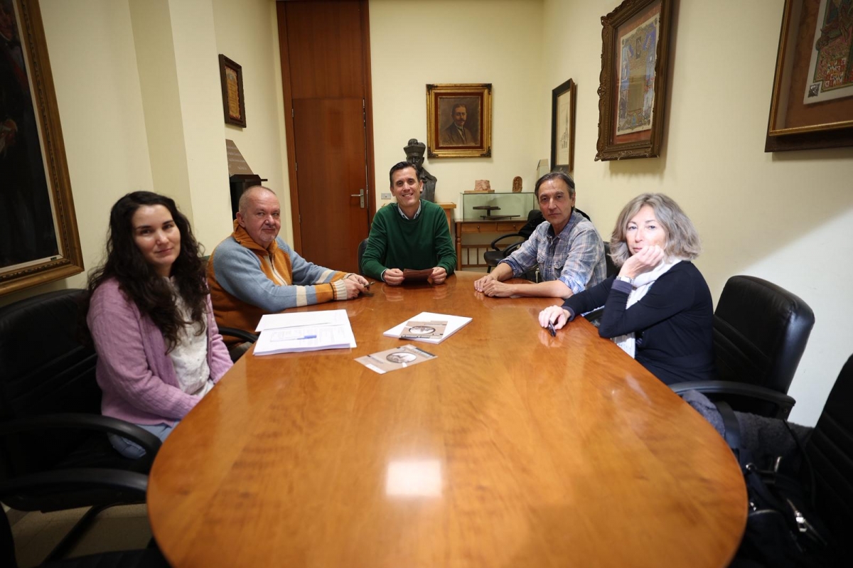 Burriana reconoce a la investigadora Elisabet Córdoba por su estudio acerca del modernismo local