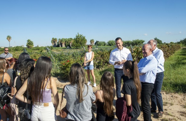 Mompó abre el curso en la Escuela de Capataces Agrícolas de la Diputación y avanza nuevas inversiones en formación