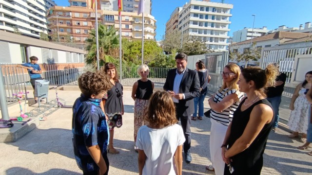 Alicante promete mejoras en 20 colegios en el inicio de curso; el PSOE plantea reprobar al PP