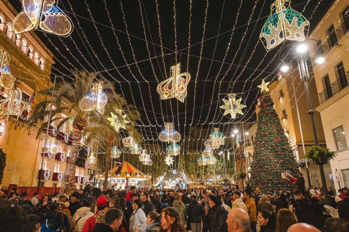 El encendido de las luces de Navidad en Elche, en imágenes 