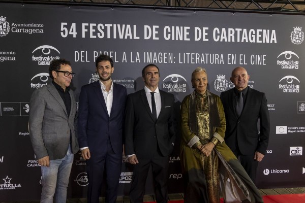 El FICC premia el talento regional de Ismael G. Nicolás y Jerónimo Molero en una gala en la que brilló Elena Irureta