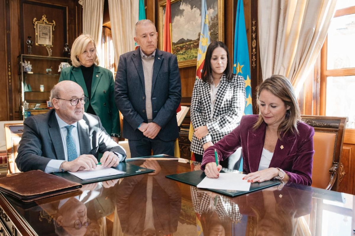 Castelló firma la compra de dos nuevas viviendas sociales con el presupuesto reservado de 1,5 millones