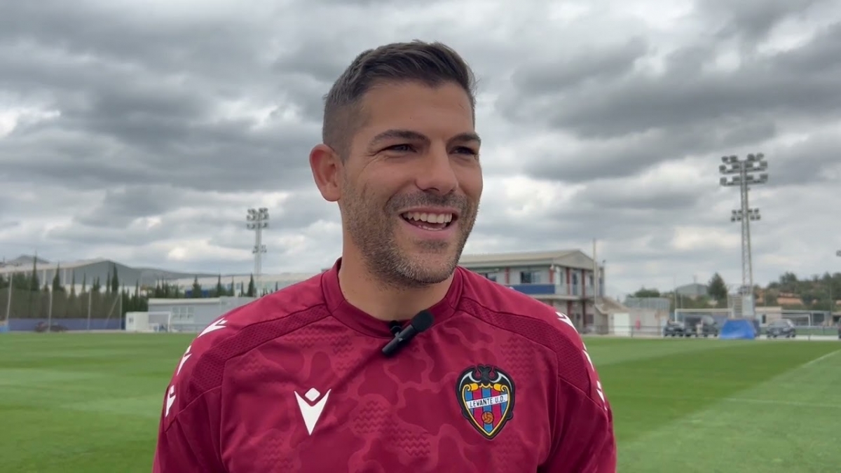 Iborra y el técnico del filial, Álvaro del Moral, asumen el banquillo del Levante