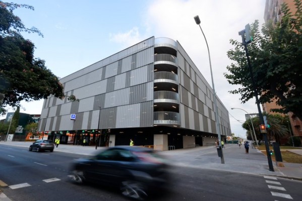 Inauguran el aparcamiento en altura del Roig Arena con más de mil plazas
