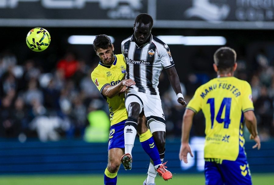 El Castellón ejerce de 'grande' y gana con brillo a Las Palmas