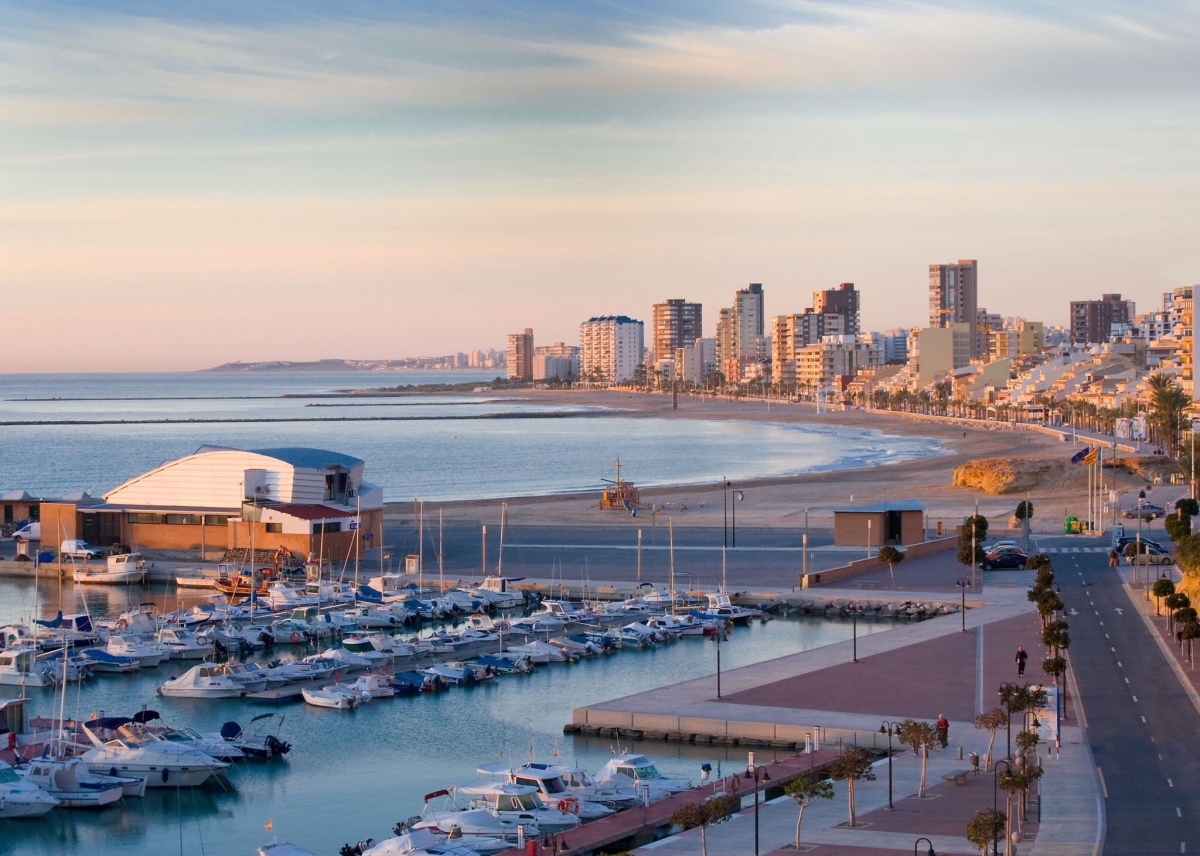 El Campello crece en habitantes y su población extranjera ya alcanza un 25% del censo