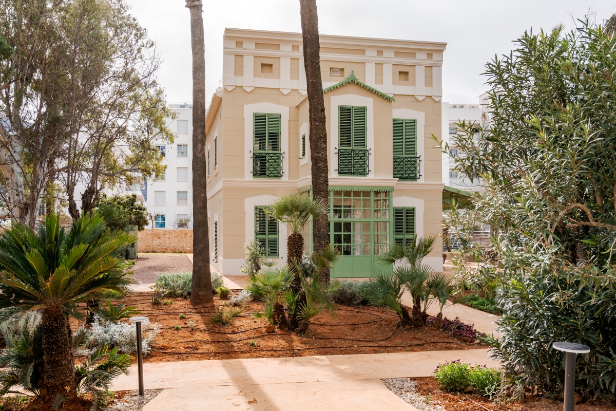 Edificio victoriano restaurado por AEDAS Homes en el residencial Nerva en Denia - Edificio victoriano restaurado por AEDAS Homes en el residencial Nerva en Denia