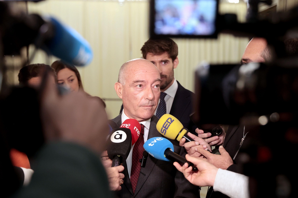 Carbonell da por perdida la aprobación de la ZBE este año tras volver a buscar el apoyo de Vox