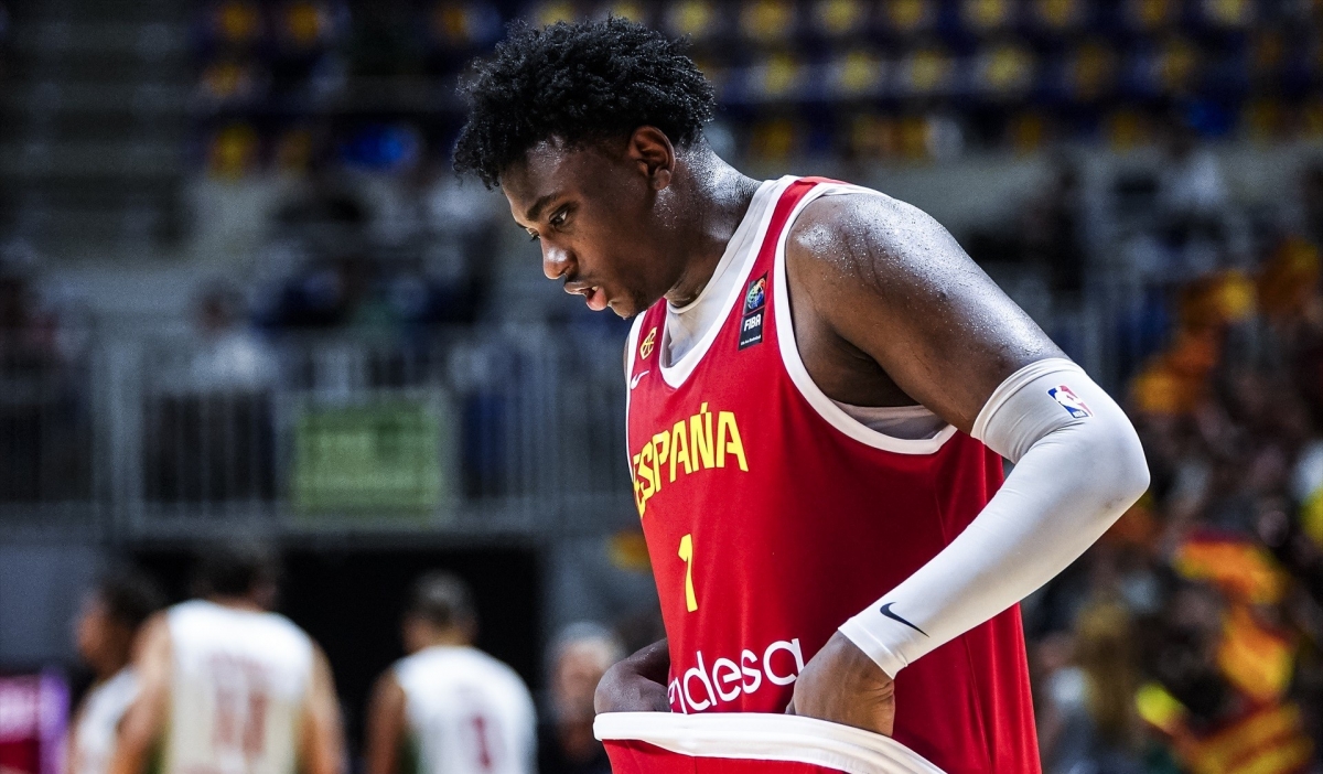 Grave lesión de Osobor, con rotura del ligamento cruzado anterior de la rodilla izquierda