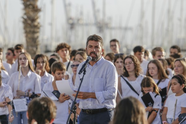 Mazón asegura que la UA seguirá impartiendo Medicina con un 