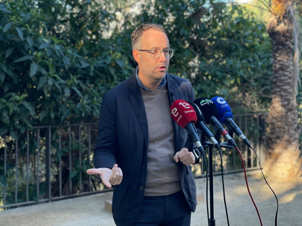 El PSOE de Elche pide una “campaña intensiva” sobre cómo reducirse la tasa de basura