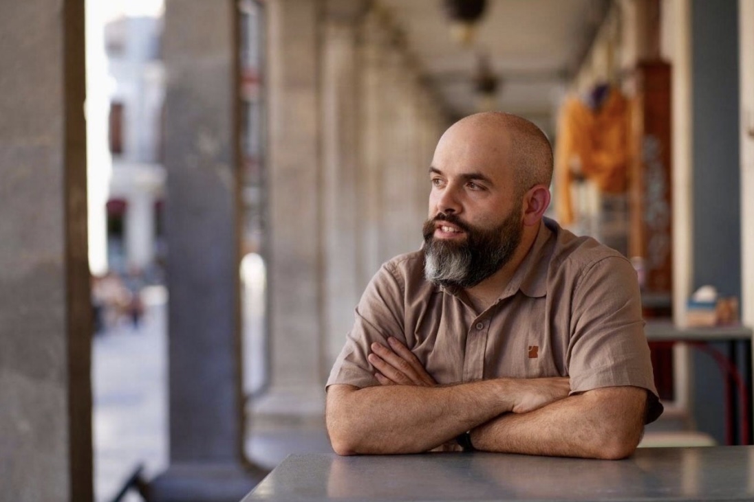 Cada ideología busca su cumbre: Pablo Batalla teje una historia política del montañismo