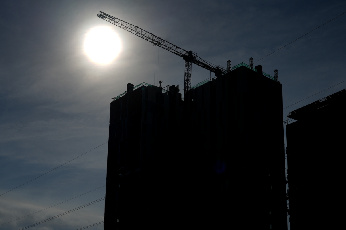 Desfase crítico en la vivienda: Valencia ganó 53.000 habitantes en 2024 y solo levantó 3.434 nuevas casas