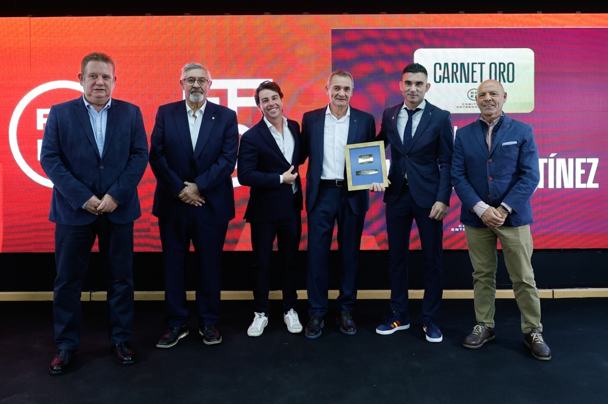 Camacho y Casuco, carné de oro del Comité de Entrenadores de la RFEF