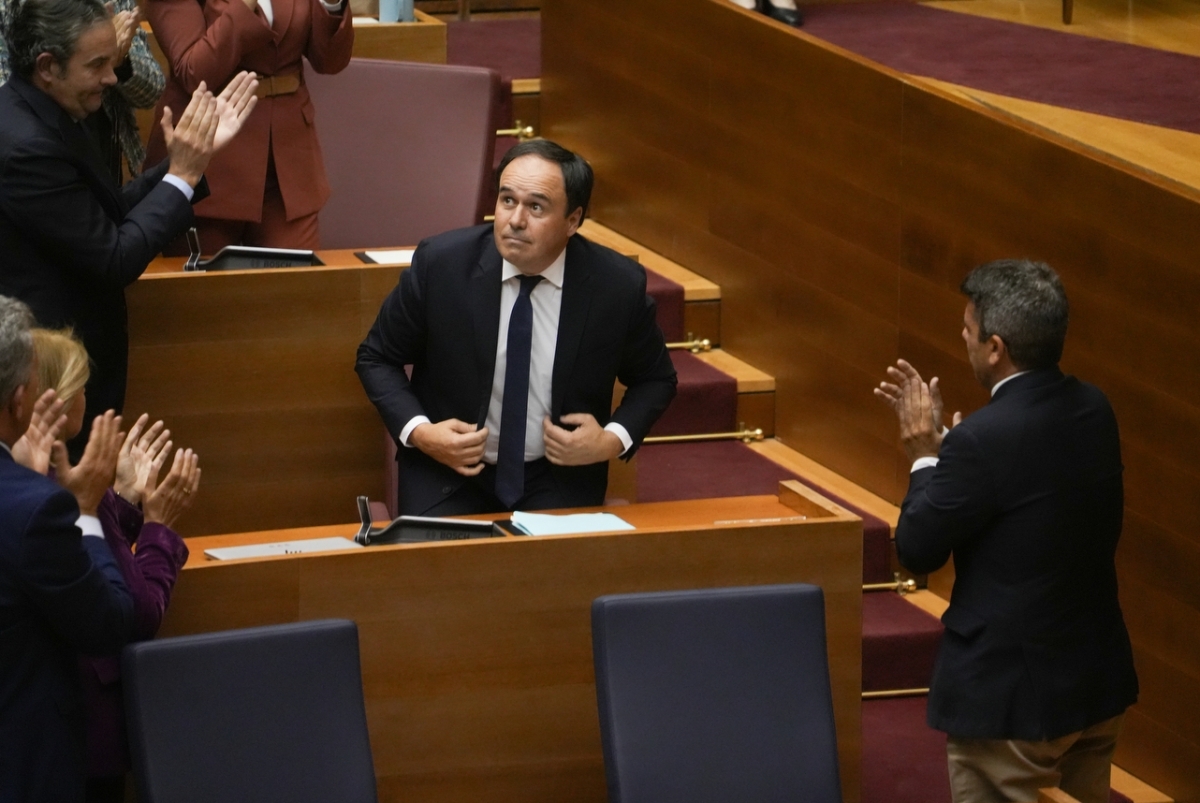 Directo: Pérez Llorca toma posesión como 'president' de la Generalitat Valenciana