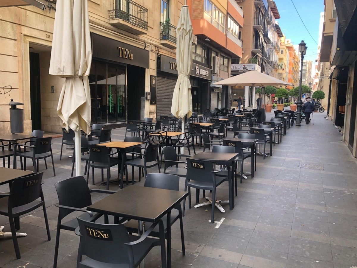 Cambio consumado: Alicante extiende el horario extra de verano de las terrazas de mayo a noviembre