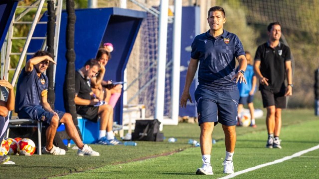 Álvaro del Moral será oficialmente el primer entrenador; Ayora se suma al cuerpo técnico