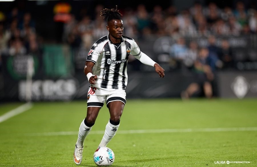 Cipenga podría perderse hasta 6 partidos con el Castellón al ser convocado para la Copa de África