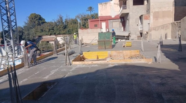 Las obras de la nueva biblioteca de Mutxamel, listas para levantar el primer piso del edificio