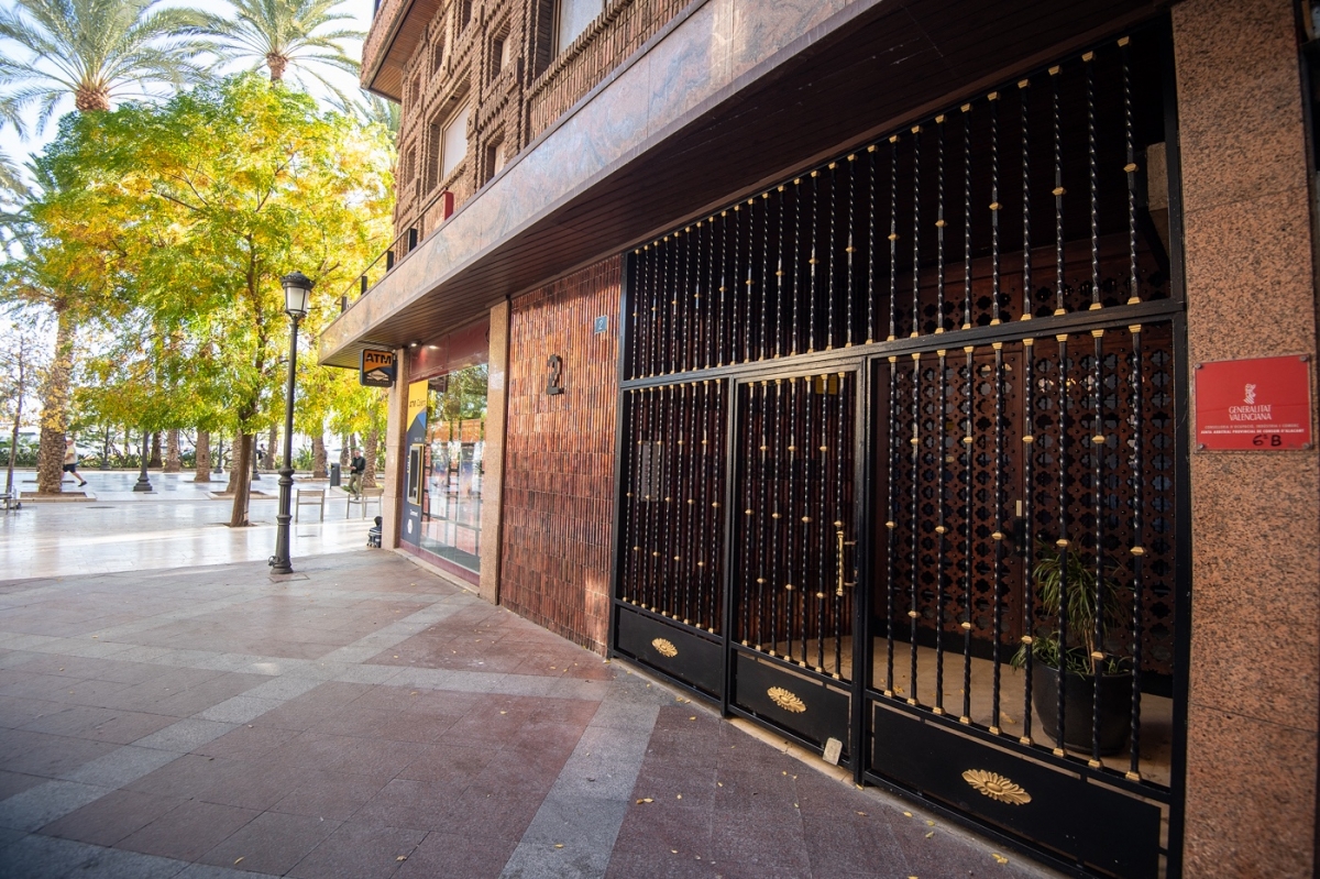 Carlos Mazón establece en la Explanada de Alicante su oficina como expresidente de la Generalitat