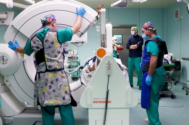 La Fe, uno de los primeros hospitales públicos de España en tratar tumores cerebrales con láser 