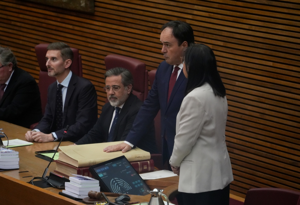 El president de la Generalitat, Juanfran Pérez Llorca, en el pleno de toma de posesión.