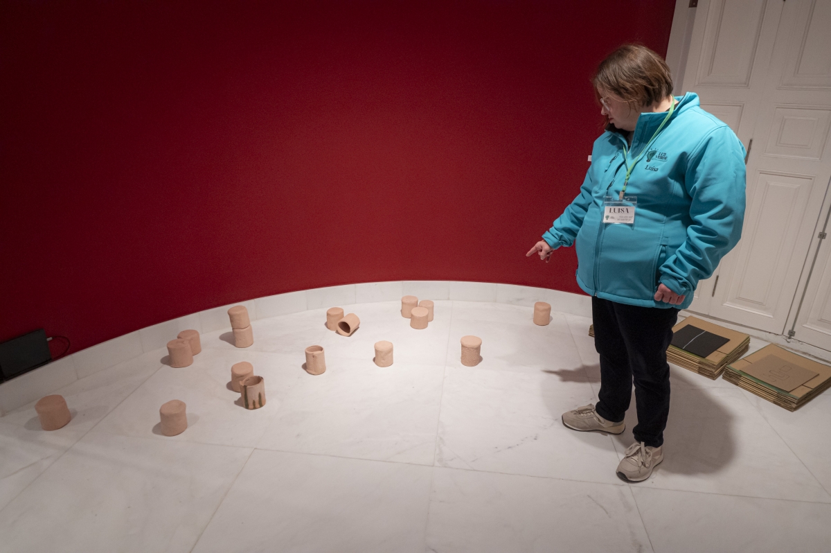 Personas con discapacidad versionan obras de arte contemporáneo de la Fundación Bancaja