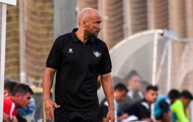 El Yeclano cambia de Iván: tras el despido de Iván Martínez llega al banquillo Iván Ruiz