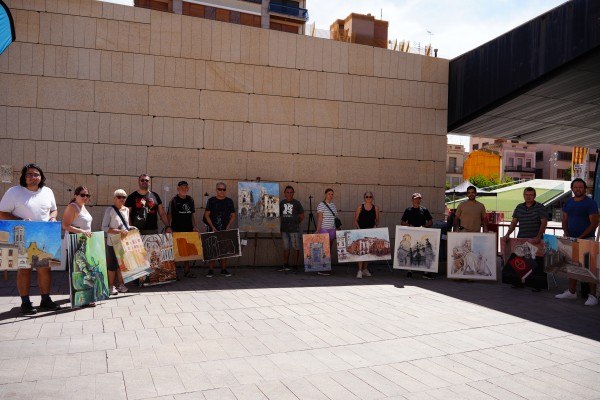 Quince artistas muestran su talento en el VIII Concurso de pintura rápida