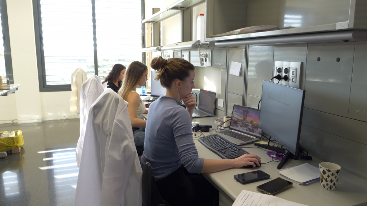 La Fundación Síndrome de Dravet, ganadora de los 'Premios Somos Pacientes' por su laboratorio en el PCUMH