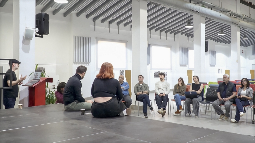 Innovar en el cartel de los Moros y Cristianos de Alcoy: La Taula busca a jóvenes diseñadores para su creación