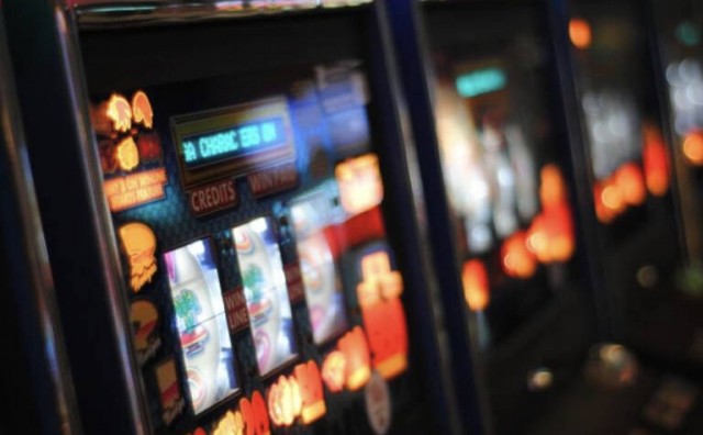 Cirsa compra a la valenciana Comatel su división de máquinas recreativas