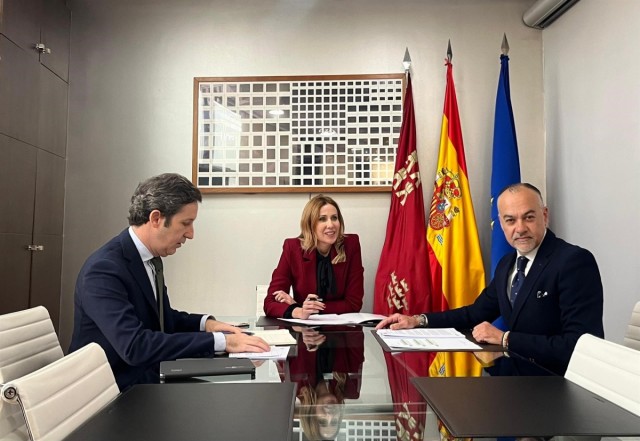 La Comunidad se suma al proyecto 'Apoyando al trabajo autónomo' para reforzar la atención a los emprendedores