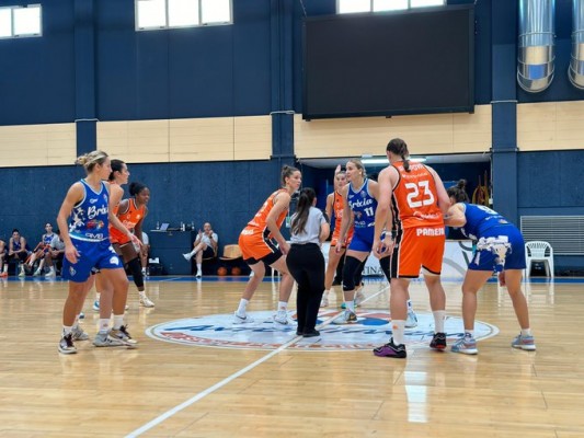 Valencia Basket estrena la pretemporada con victoria
