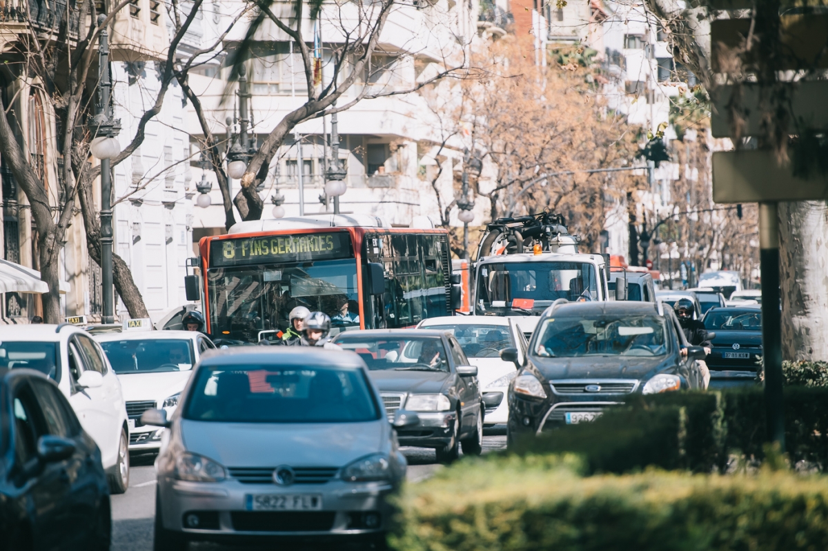 Ningún gran municipio valenciano cumple con la puesta en marcha de una Zona de Bajas Emisiones