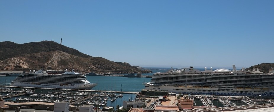 Concesión de 35 años para 'enchufar' a los cruceros: sale a concurso la conexión eléctrica en el muelle Juan Sebastián de Elcano de Cartagena
