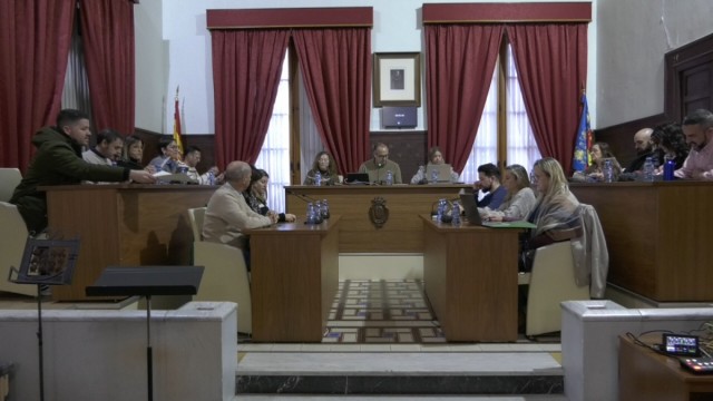 Monóvar aprueba unos presupuestos de 12,9 millones para 2026 con el rechazo de toda la oposición