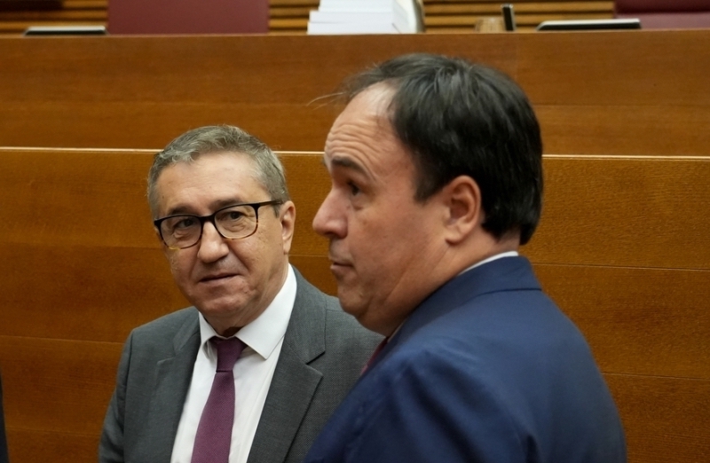 Rovira, junto a Pérez Llorca.