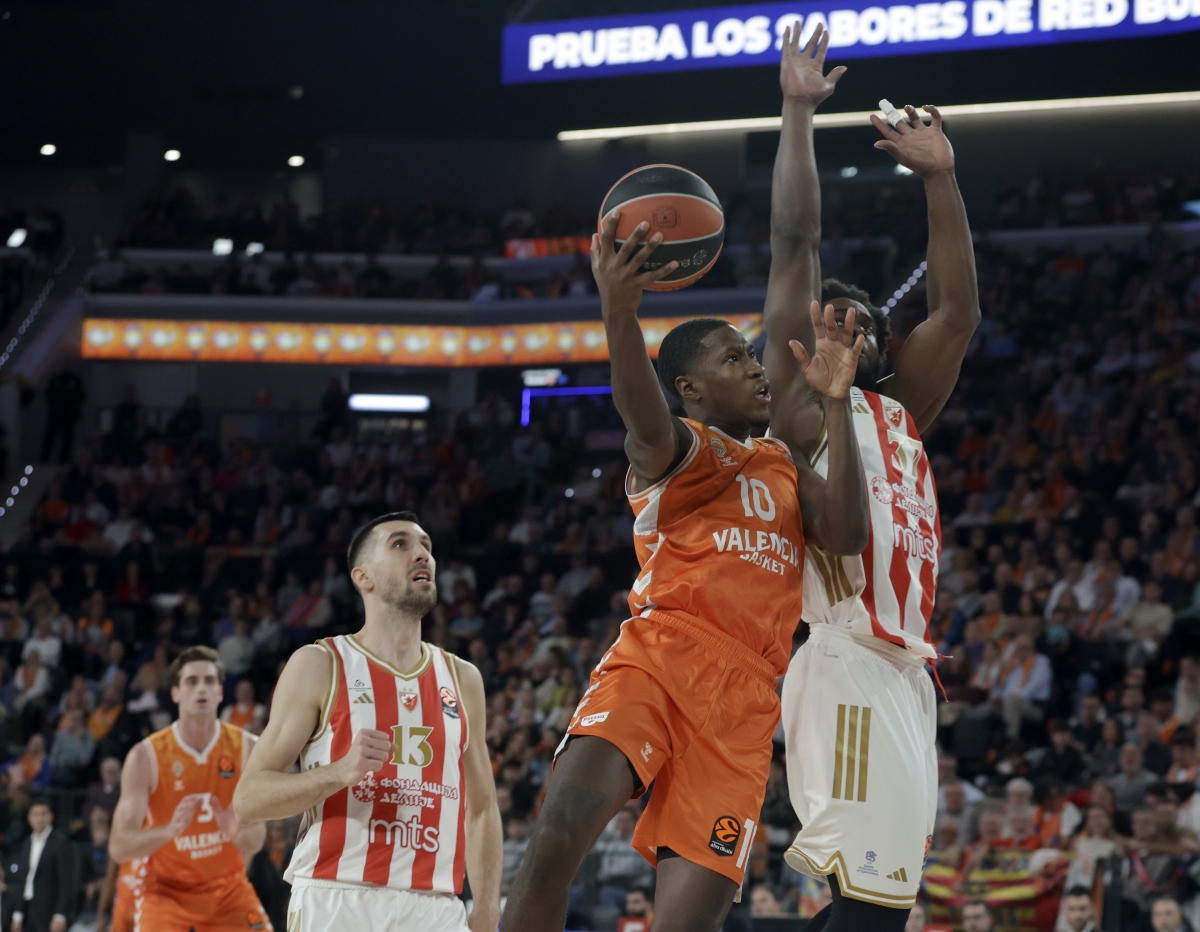 Omari Moore ya no es 'extracomunitario' en la acb tras jugar con Macedonia