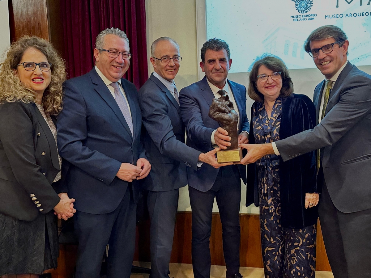 El MARQ recibe el XXIV Premio Maiosonnave de la UA por su labor divulgadora, inclusiva y formativa