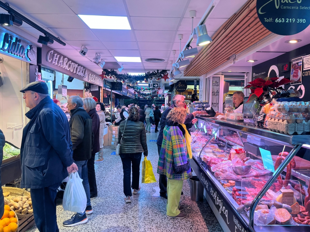 Las compras navideñas impulsan las ventas en el Mercado Saavedra Fajardo: 