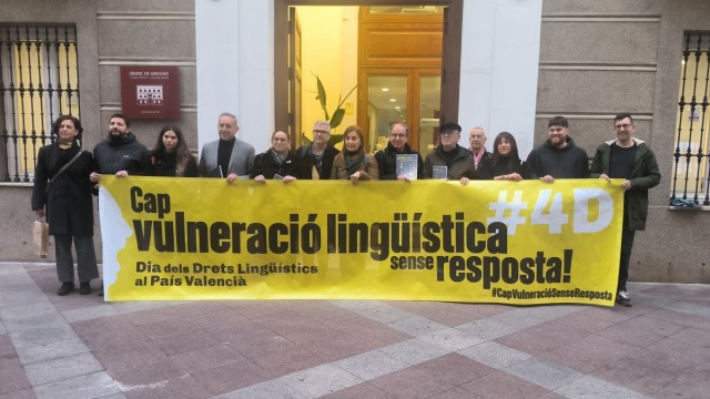 Aumentan un 30% las discriminaciones lingüísticas al valenciano: Escola lo atribuye a la Ley Rovira