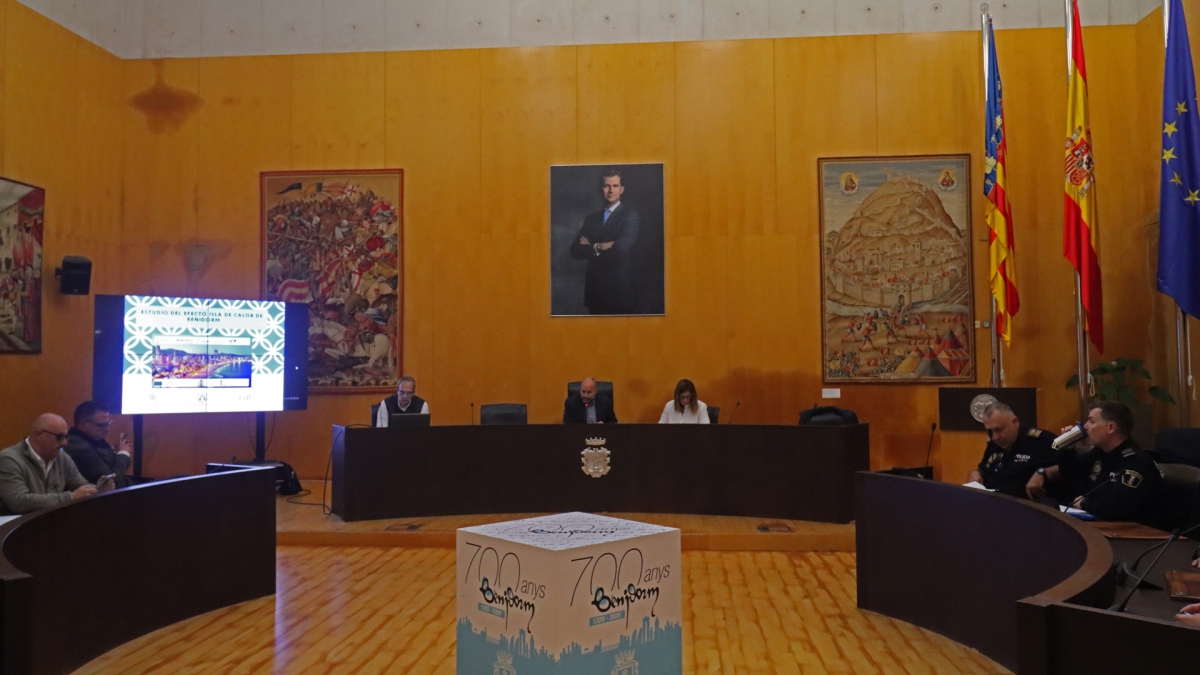 Benidorm incrementa el número de aparcabicis inteligentes y busca soluciones para su rotación