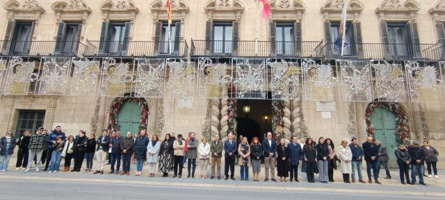 Duelo por el último asesinato machista registrado en Alicante