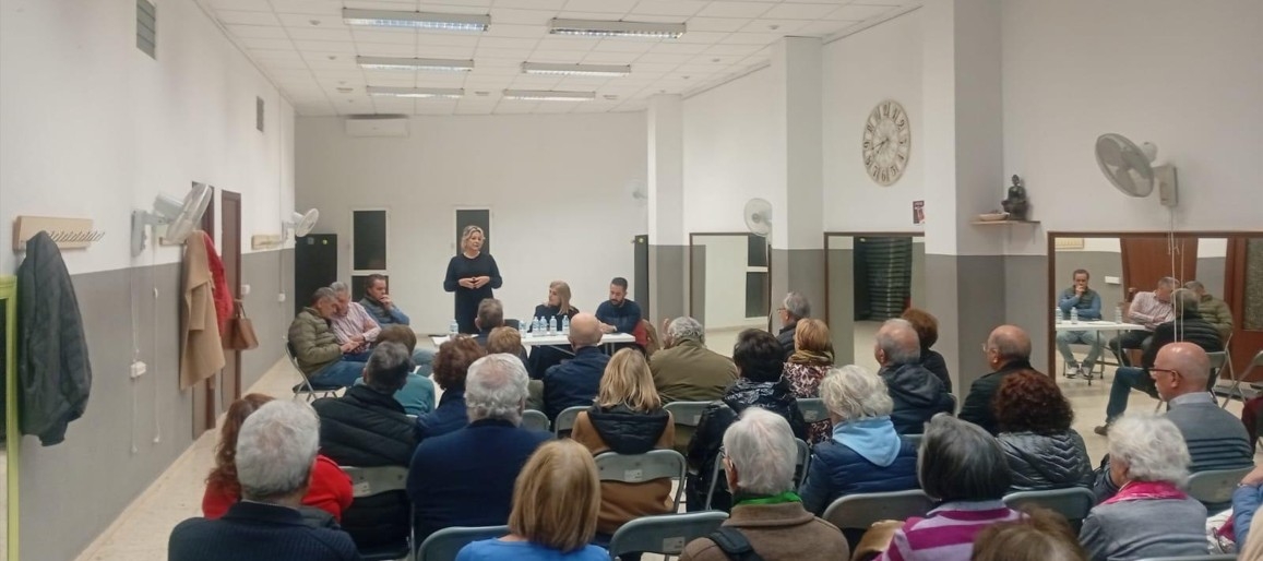 El PP de Alicante anuncia la renovación de la fuente de Plaza América y cumple con Vox