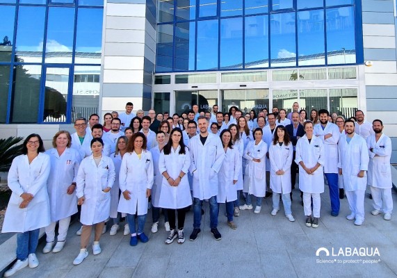 La alicantina Labaqua absorbe, con una fusión, a la madrileña Interlab y la catalana Oliver Rodés