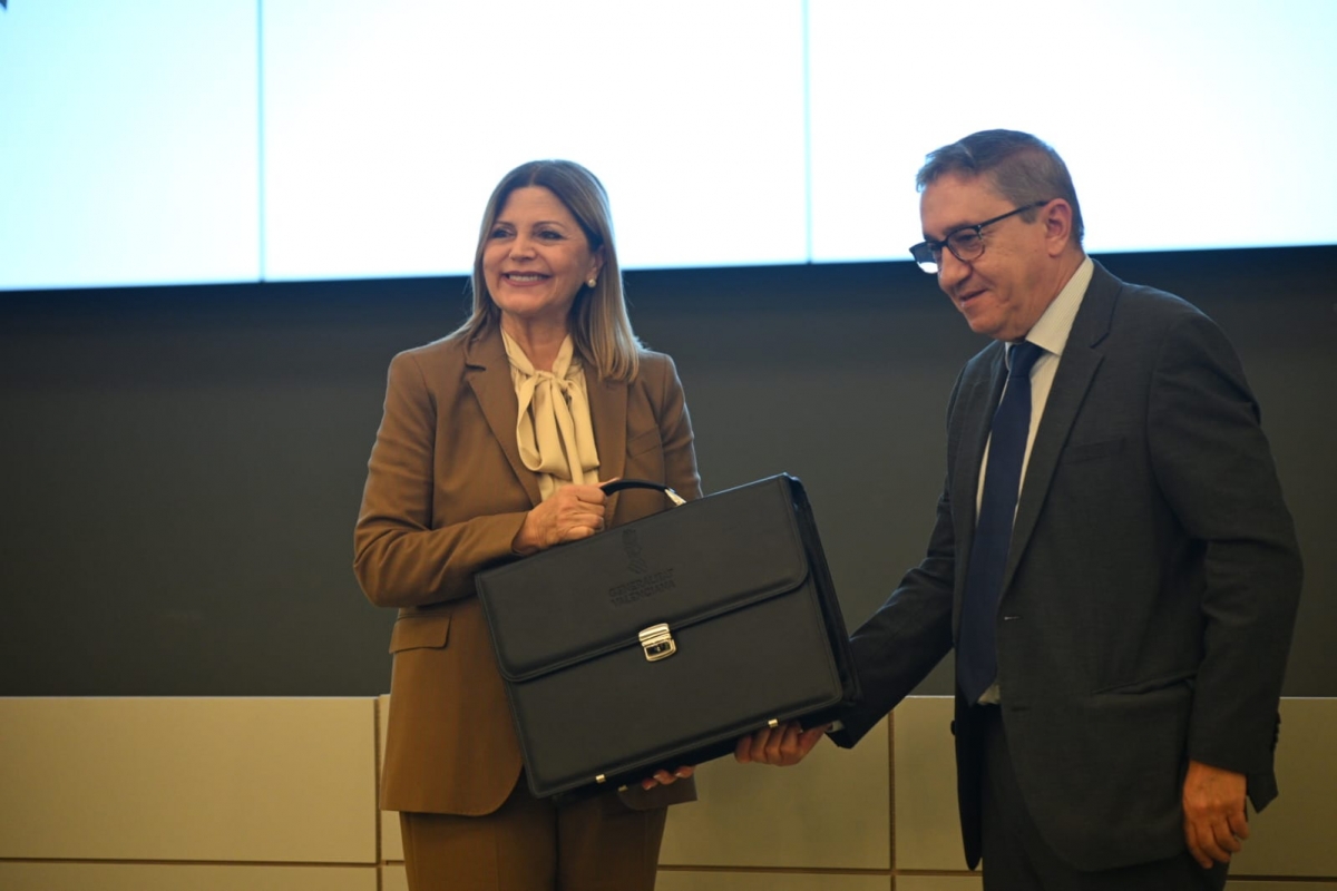 Rovira entrega la cartera de Educación, Universidades y Cultura a Ortí.