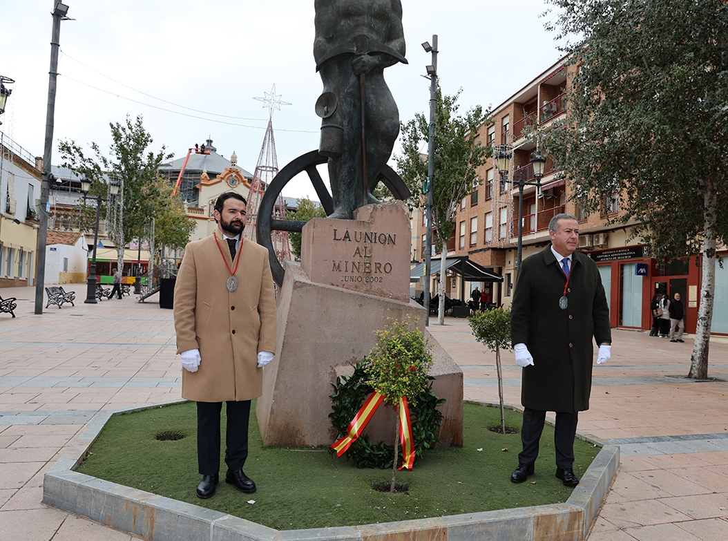 La orden de los Caballeros de Santa Bárbara rinde honores a la patrona de la minería en La Unión
