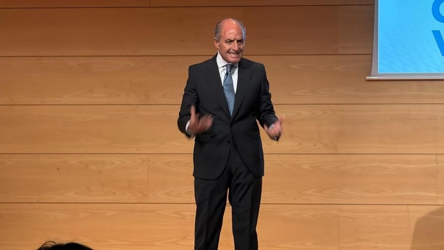 Camps sigue con su hoja de ruta y se compromete a gobernar la Generalitat con mayoría absoluta: 